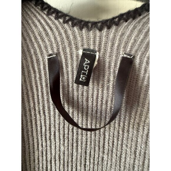Apt 9 grey and black knit poncho - Picture 5 of 8